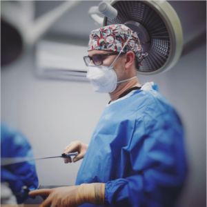 Dr. Enrique Saucedo
